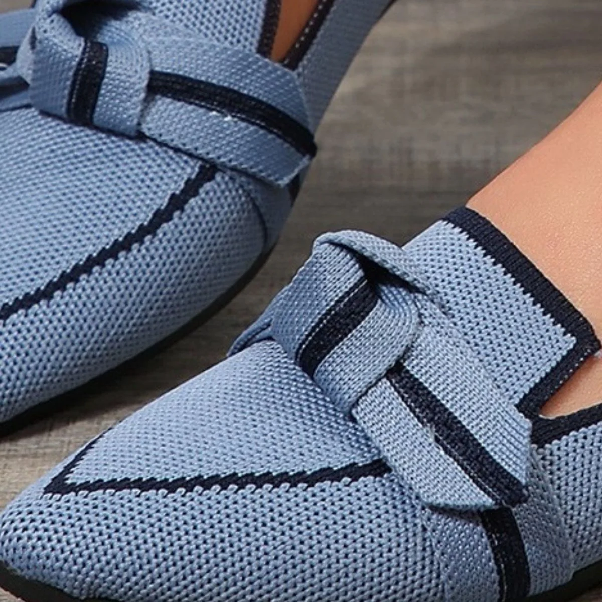 Bow Contrast Trim Point Toe Loafers - Image 3