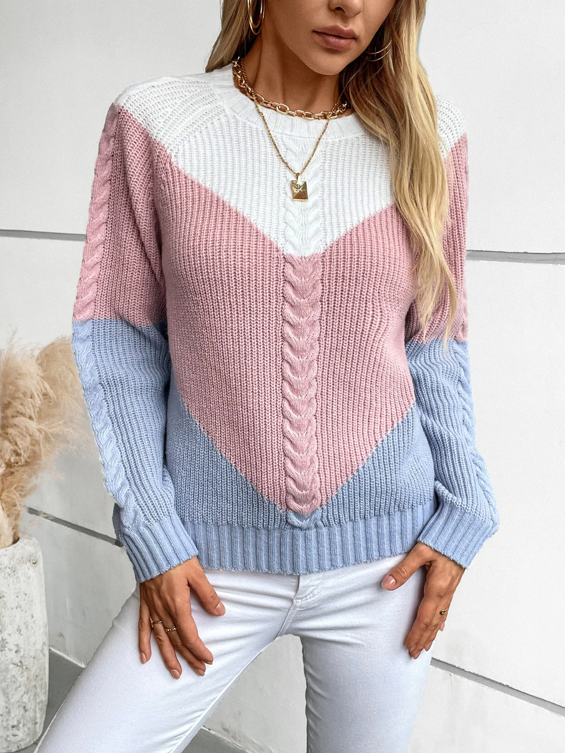 Color Block Round Neck Long Sleeve Sweater - Image 5