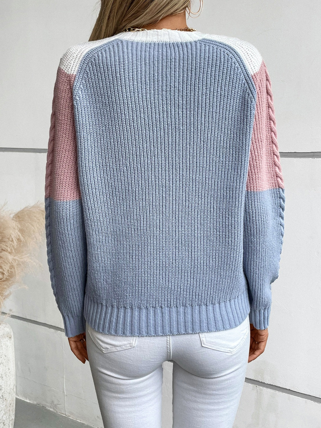 Color Block Round Neck Long Sleeve Sweater - Image 7