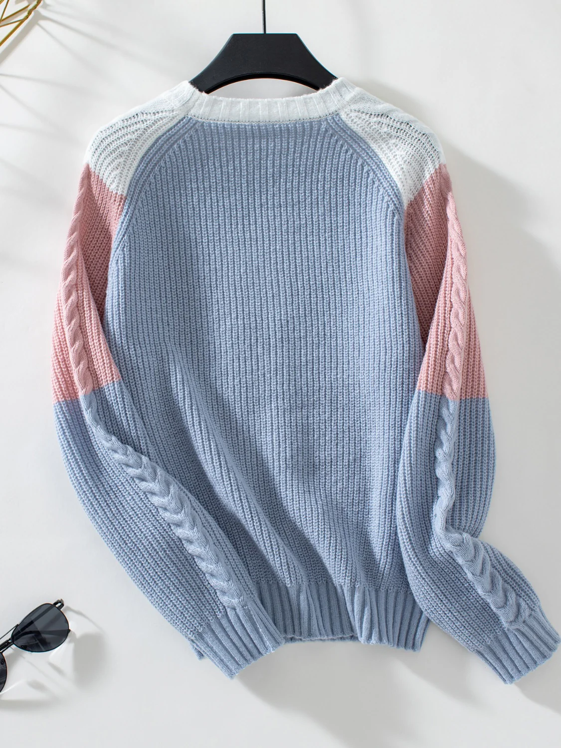 Color Block Round Neck Long Sleeve Sweater - Image 9