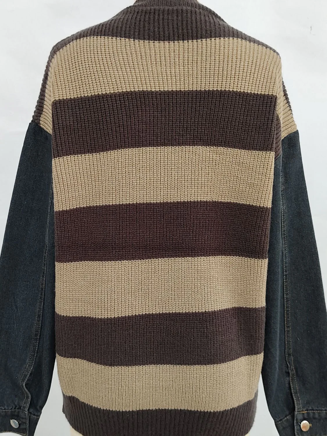 Contrast Round Neck Long Sleeve Sweater - Image 12
