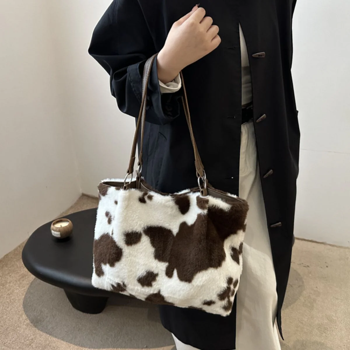 Cow Print Furry Tote Bag - Image 3