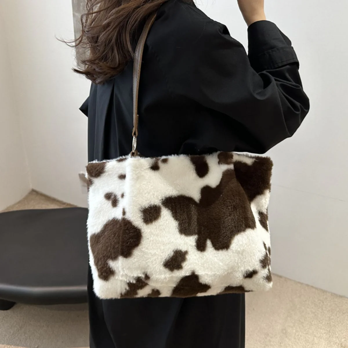 Cow Print Furry Tote Bag - Image 4