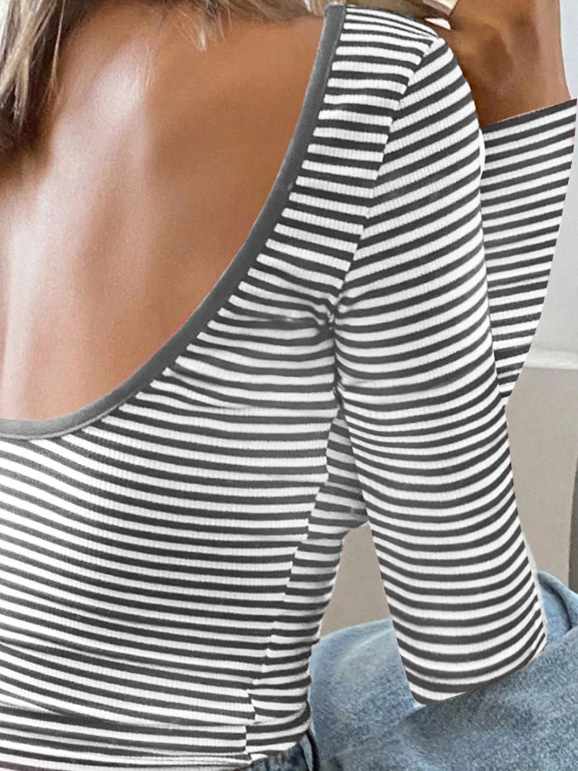Devine Backless Striped Boat Neck Long Sleeve T-Shirt - Image 19