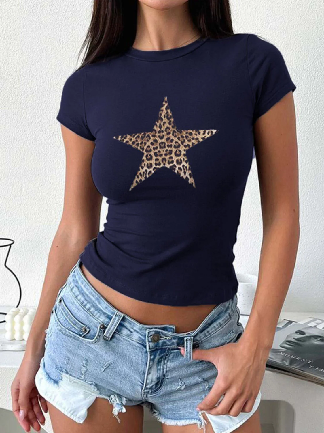 Devine Star Round Neck Short Sleeve T-Shirt - Image 17