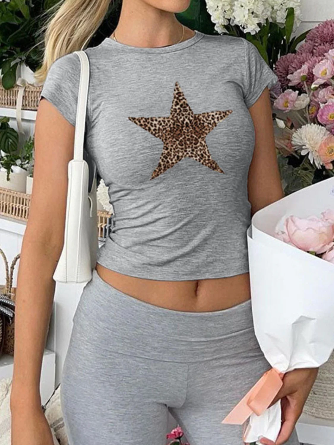 Devine Star Round Neck Short Sleeve T-Shirt - Image 8