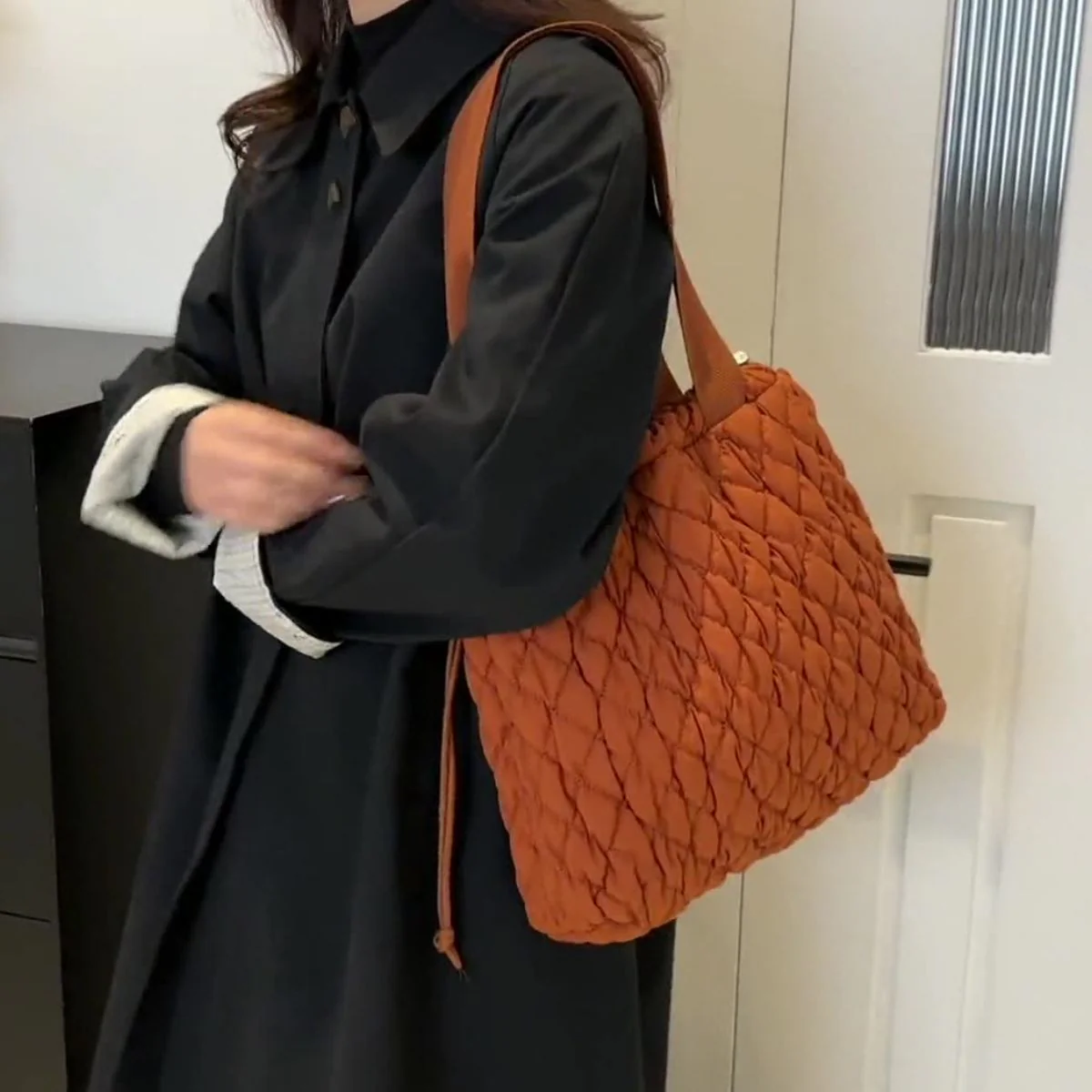 Drawstring Bubble Texture Tote Bag - Image 21