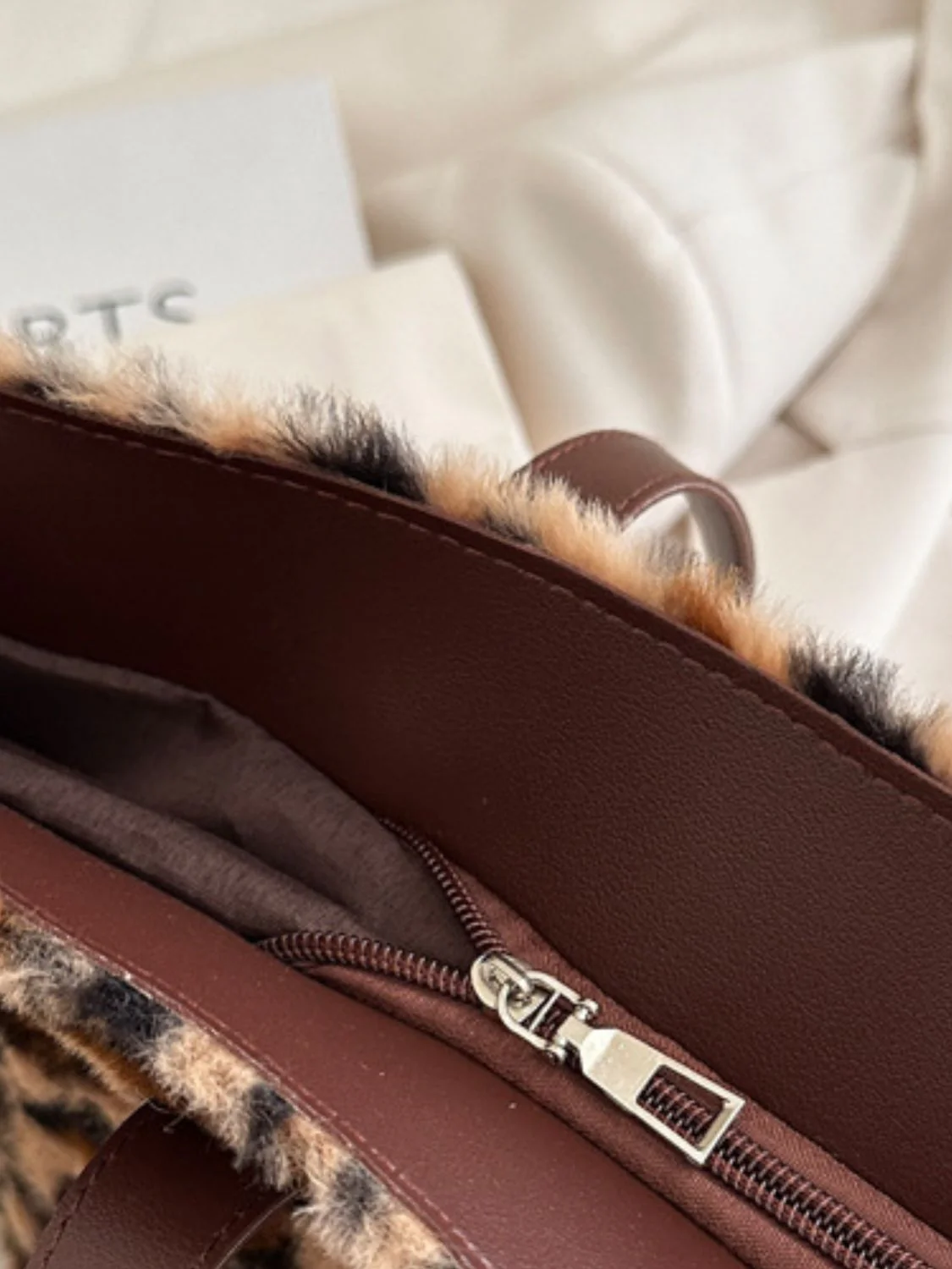 Leopard Fluff Tote Bag - Image 5