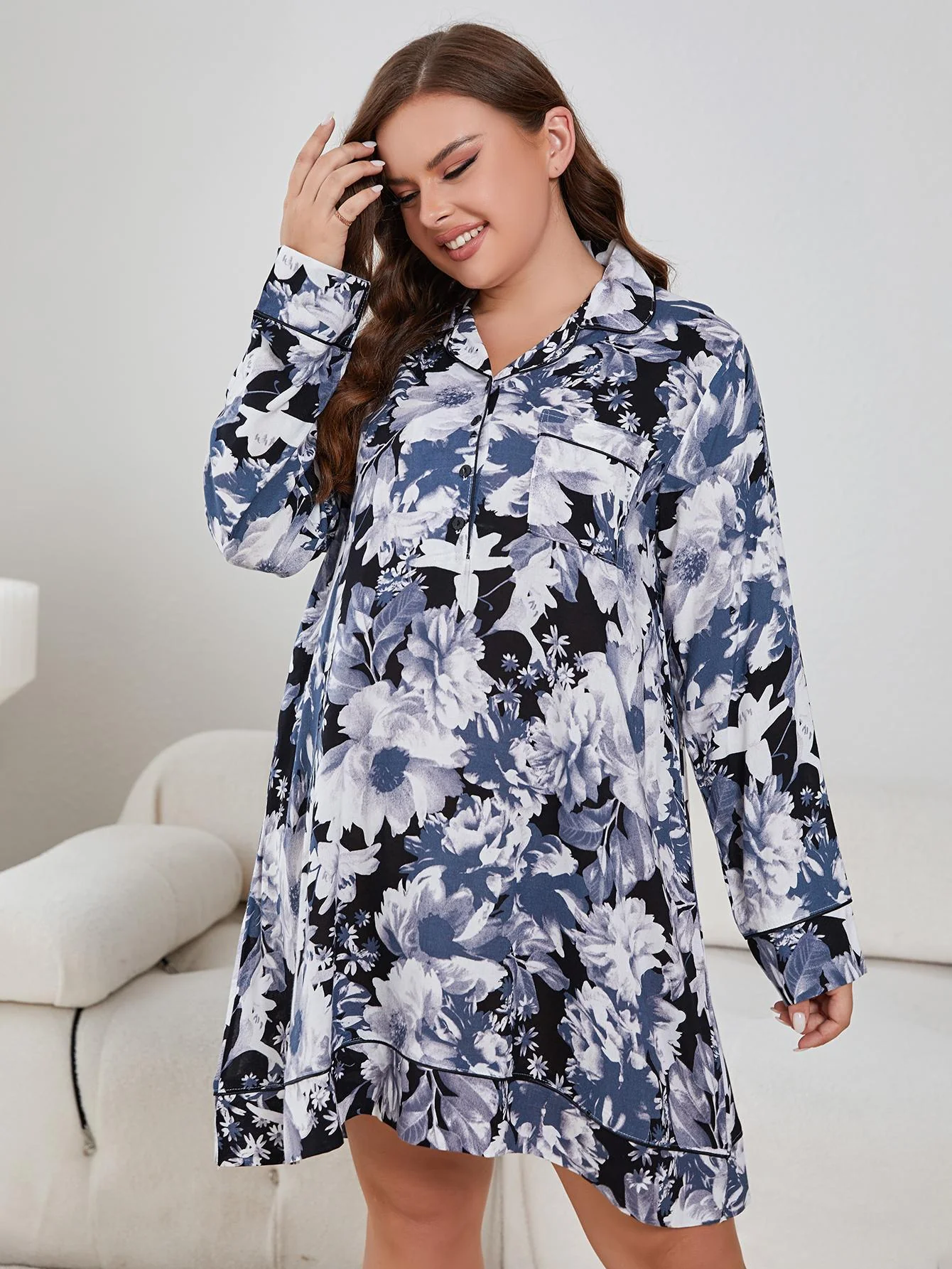 Plus Size Floral Lapel Collar Long Sleeve Night Dress - Image 4