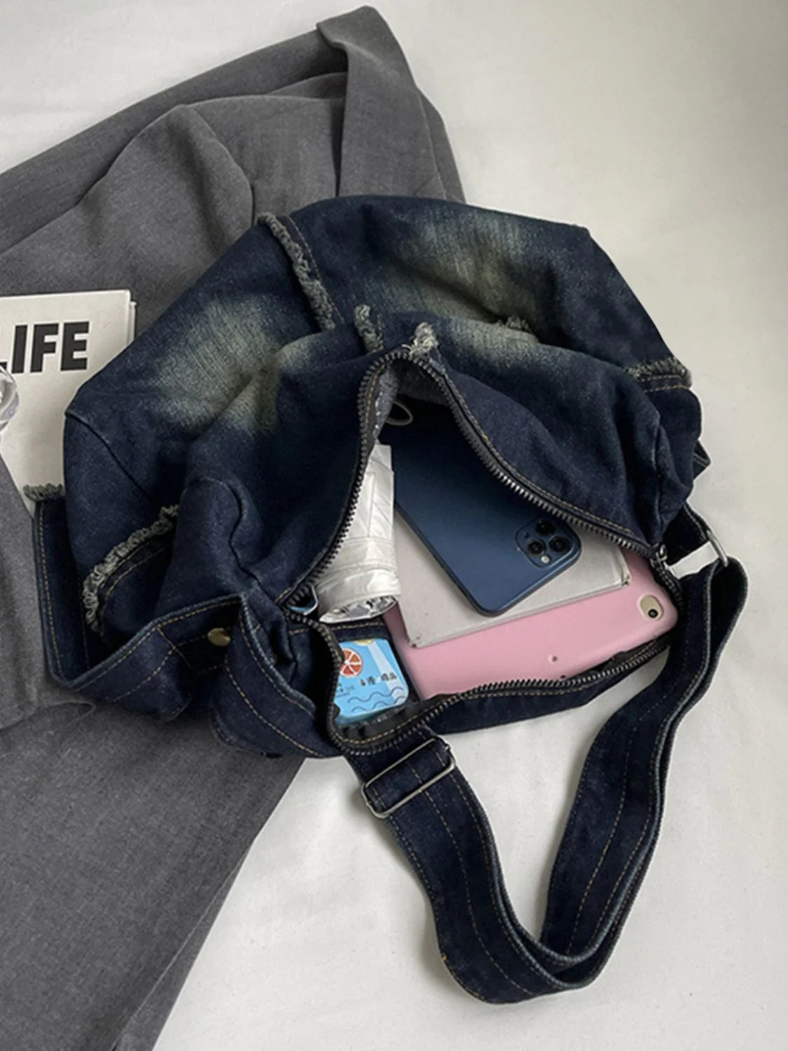 Raw Hem Gradient Crossbody Bag - Image 14