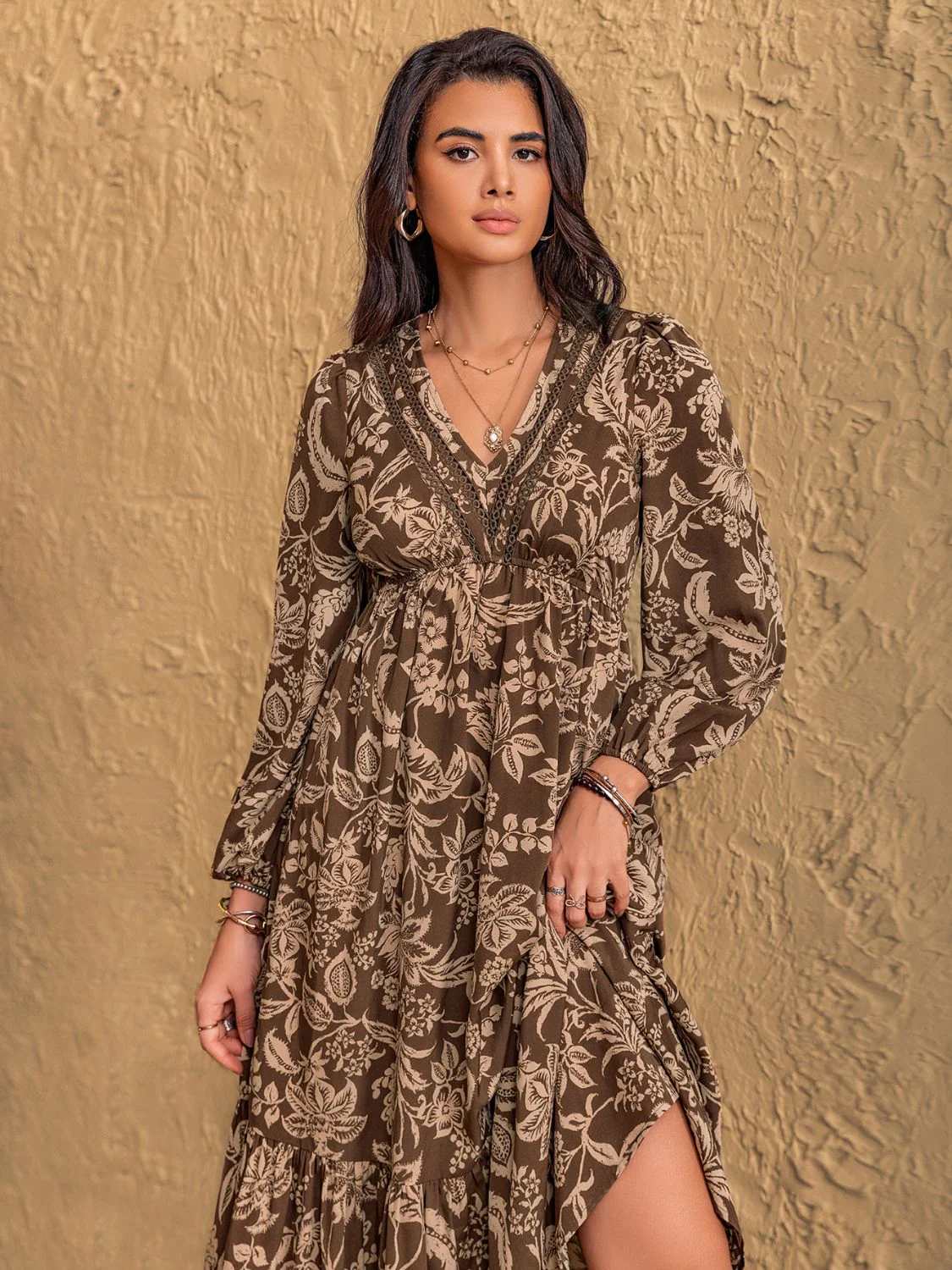 Ruched Printed V-Neck Long Sleeve Midi Dress - Image 3