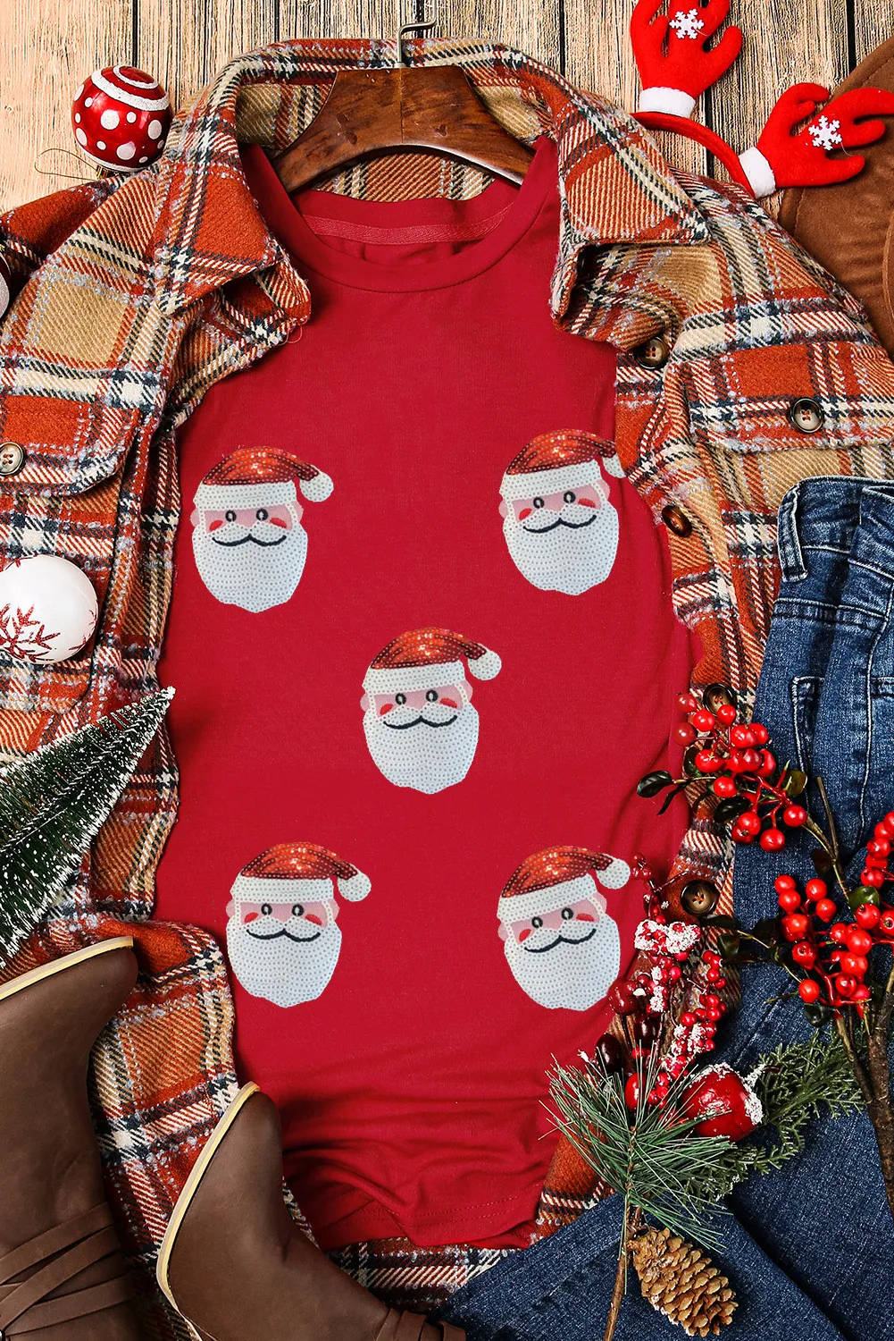 Sequin Santa Round Neck Short Sleeve T-Shirt - Image 6