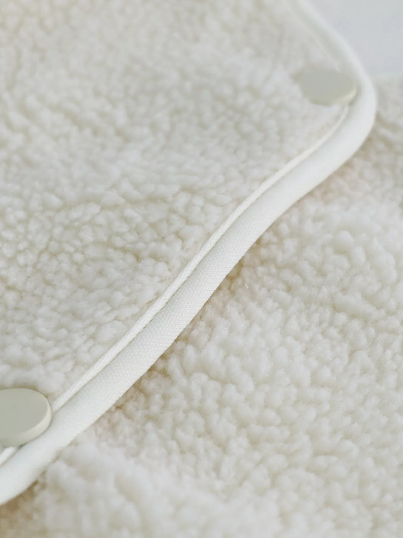 Snap Down Sherpa Vest Coat - Image 11