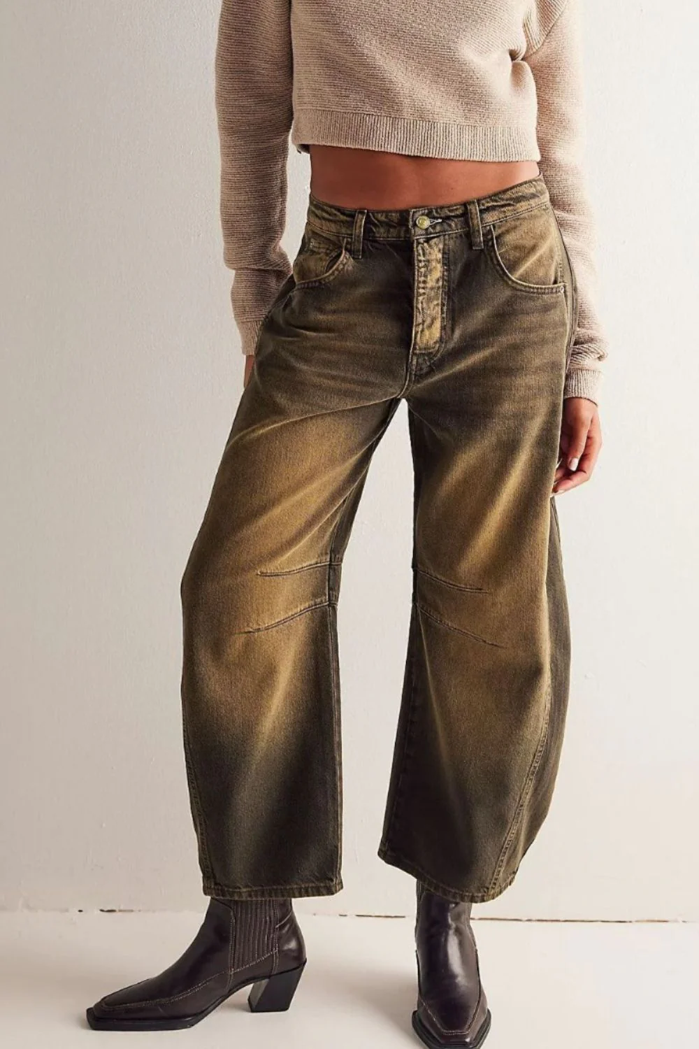 Wide Leg Jeans with Pockets - Image 14