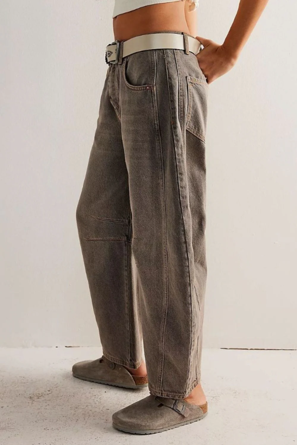 Wide Leg Jeans with Pockets - Image 6